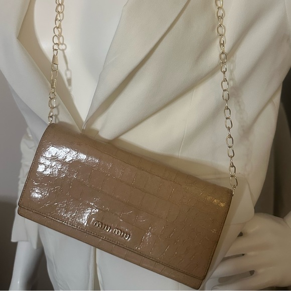 MIU MIU Pre Loved Long Wallet - Picture 3 of 16